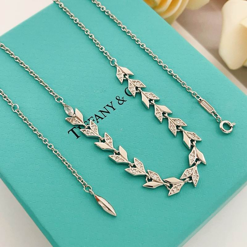 Tiffany Necklace 05yxs44